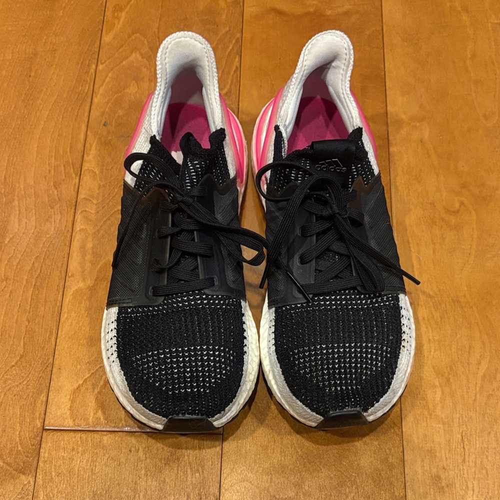 Adidas Ultraboost 19 sneakers